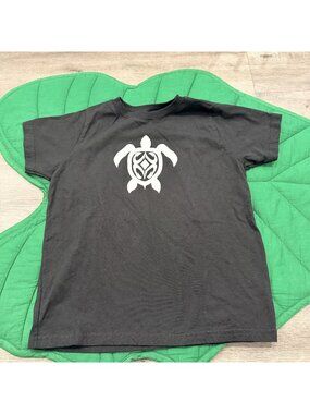 Maui Built Kids 6/7 Black Honu Turtle Graphic Short Sleeve Tee T-shirt
